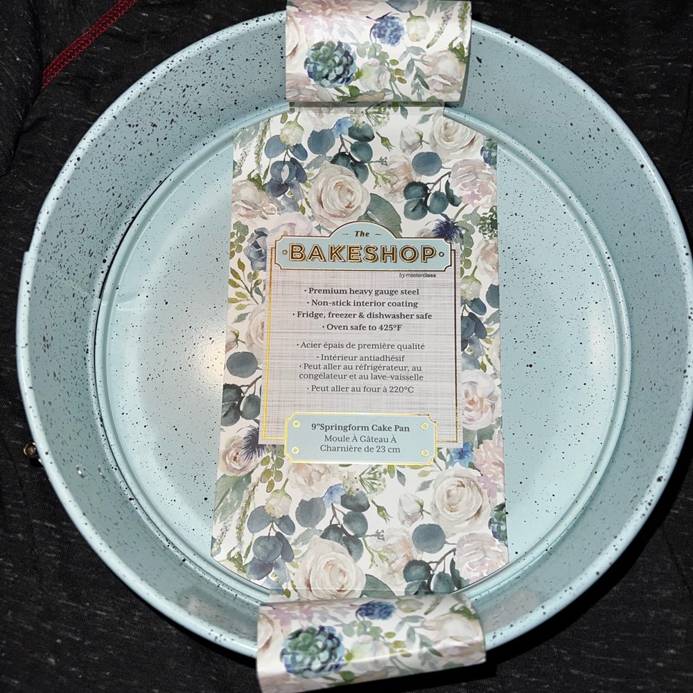 The Bake Shop springform cake pan